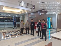 Pelayanan dan Pengamanan Korban Ledakan SMAN 72, Polisi Hadir di RS Yarsi
