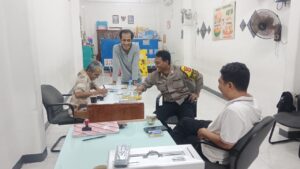 Polisi dan Pengurus RW Kompak Ciptakan Lingkungan Aman di Kelurahan Serdang