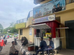 Polsubsektor Juanda Hadirkan “Ojol Mart” sebagai Wujud Kepedulian Polri untuk Masyarakat