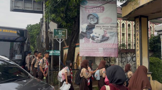 
					Bus Sekolah Gratis Brimob Polda Metro Jaya Selalu Jadi Kebanggaan Warga Tangerang Selatan