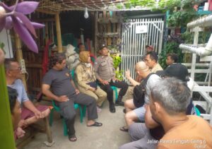 Problem Solving Bhabinkamtibmas Galur, Mediasi Warga RW 04 dan Lanjutkan Pembangunan Bedah Rumah