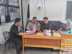 Koordinasi Keamanan Ditingkatkan, Bhabinkamtibmas Sambangi Security Kantor Top 1