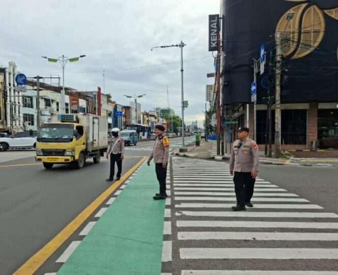 
					Polsek Metro Gambir Gelar Ploting Lalin di TL Biak, Antisipasi Kerawanan dan Kejahatan Jalanan