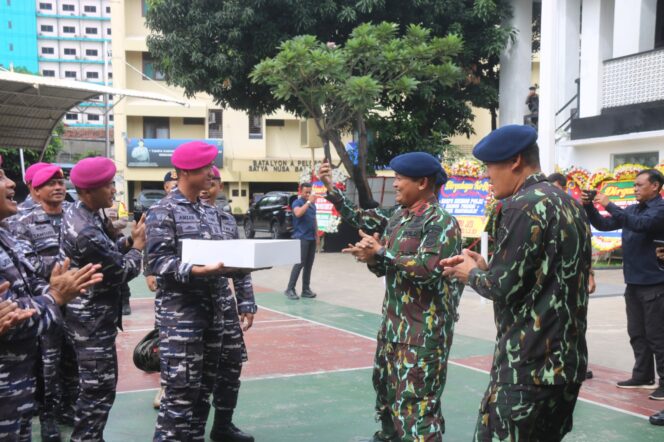 
					HUT ke-80 Korps Brimob, Marinir TNI AL Kunjungi Mako Brimob Kwitang