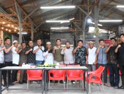 Polres Labusel Gelar Syukuran HUT Ke-80 Brimob Polri, Santuni Anak Yatim dan Fakir Miskin di Warkop Pinang Raja 2
