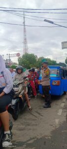 Pengamanan Pagi di Stasiun Kemayoran, Polisi Pastikan Mobilitas Warga Berjalan Lancar