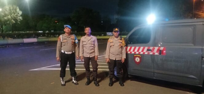 
					Polsek Kemayoran Gelar Operasi Rutin Dini Hari, Sasar Jalur Rawan Kejahatan
