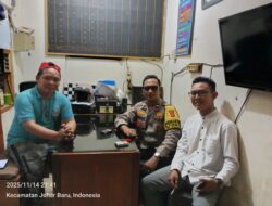 Bhabinkamtibmas Kampung Rawa Sambangi Pos Satkamling RW 06, Ajak Warga Tingkatkan Keamanan Lingkungan