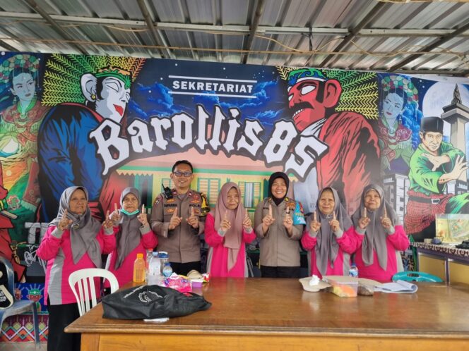 
					Polwan Jaga Jakarta Berikan Edukasi untuk Warga RW 04 Karet Tengsin