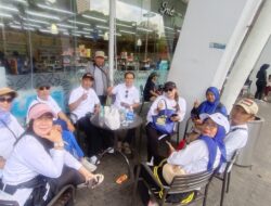 Puluhan Orang Meriahkan Jalan Santai Gerakan Pendidikan Indonesia Baru di GBK