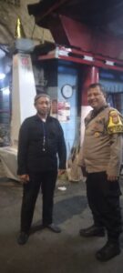 Kolaborasi Keamanan! Bhabinkamtibmas Ajak Awak Kamling Perkuat One Gate System