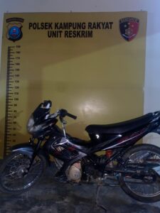 Polsek Kampung Rakyat Bekuk Pelaku Curas Bersenjata Tajam dalam Waktu Dua Jam