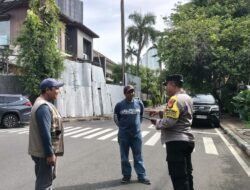 Aiptu Kamidi Siaga di Jalan Jambu, Jukir Gereja HKBP Diimbau Waspada Aksi Pecah Kaca