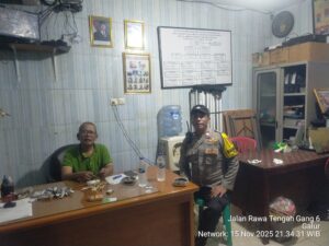 Bhabinkamtibmas Galur Sambang Pos Kamling RW 06, Lakukan Cooling System untuk Jaga Kamtibmas