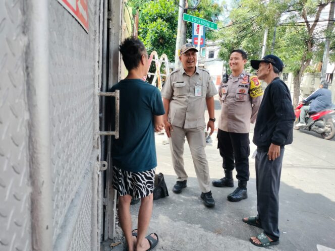 
					Polisi Turun ke Lapangan, Warga Kebon Kosong Sampaikan Masukan Soal Keamanan