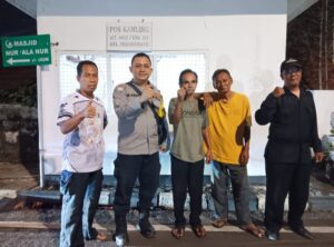 Bhabinkamtibmas Pegangsaan Patroli Dinihari, Satkamling RT 02 RW 07 Didorong Tingkatkan Kewaspadaan