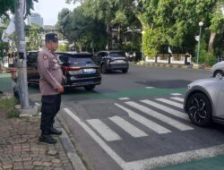 Kapolsubsektor Cut Mutia Siaga Sore, Atur Padat Lalin di Tl Cokroaminoto