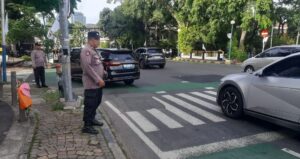 Kapolsubsektor Cut Mutia Siaga Sore, Atur Padat Lalin di Tl Cokroaminoto
