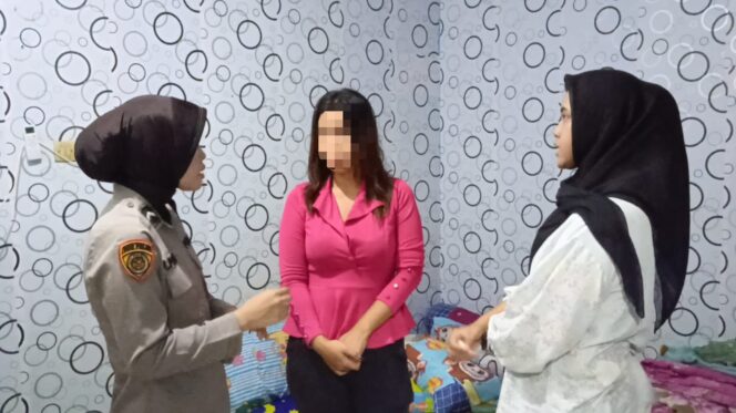 
					Langkah Nyata Polwan Jaga Jakarta Lindungi Korban Kekerasan Dalam Rumah Tangga