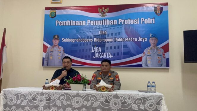 
					Bidpropam Polda Metro Jaya Laksanakan Pembinaan Pemulihan Profesi Polri, Tekankan Disiplin dan Integritas Personel