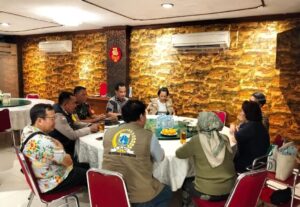 Tiga Pilar Solid, Silaturahmi Lurah Gondangdia Perkuat Sinergi RW–LMK untuk Keamanan Wilayah