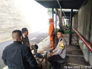 Bhabinkamtibmas Petojo Selatan Lakukan Sambang ke Gedung Eks Kawasaki Jln. Abdul Muis