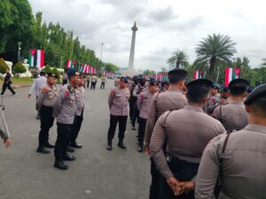Polri Siap Layani Aksi Unjuk Rasa di Gambir, Kapolsek Sawah Besar Pimpin Apel Kesiapsiagaan