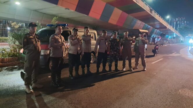 
					Jaga Jakarta, Tiga Pilar Kemayoran Gelar Operasi Cipta Kondisi Dini Hari