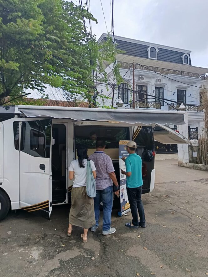 
					Pelayanan SKCK Online Keliling Polda Metro Jaya Kembali Tuai Apresiasi Warga: Cepat dan Efisien!