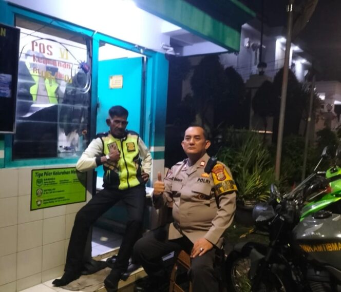 
					Patroli Satkamling Diperkuat, Bhabinkamtibmas Menteng Dorong Warga Jaga Keamanan Lingkungan