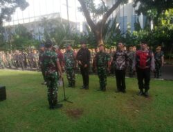 TNI – Polri Amankan Kegiatan Ibu Wapres RI pada Pembukaan Bazaar Amal ke-56 WIC di JCC Senayan