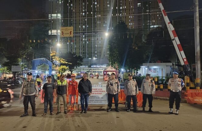 
					Patroli Perbatasan Menteng Tenggulun Tiga Pilar Menteng Kokohkan Keamanan Ibu Kota
