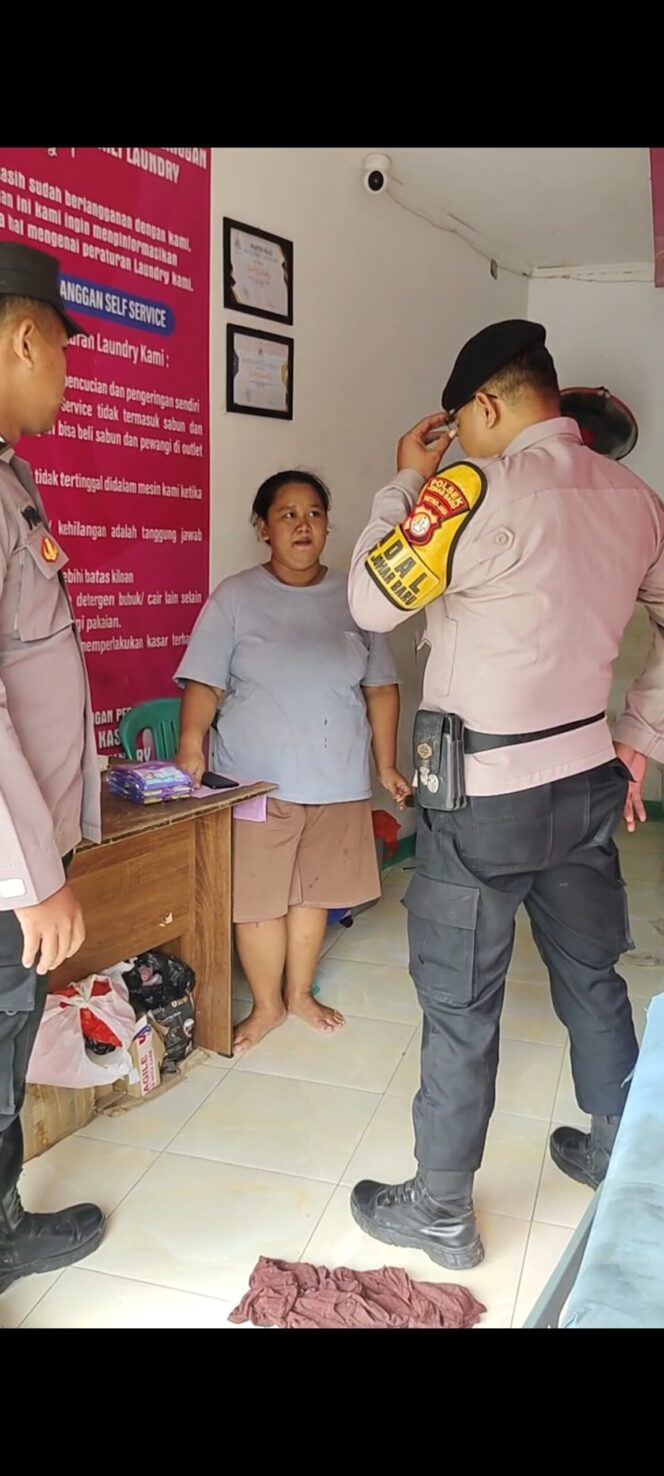 
					Patroli Jalan Kaki Polsek Johar Baru Tingkatkan Keamanan di Wilayah Tanah Tinggi