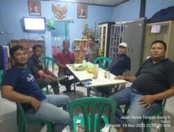 Sambangi Pos Kamling RW 05, Bhabinkamtibmas Galur Ajak Warga Perkuat Deteksi Dini Kamtibmas