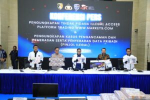 BARESKRIM POLRI BONGKAR 2 APLIKASI PINJOL ILEGAL, 400 KORBAN DIPERAS DAN DIANCAM