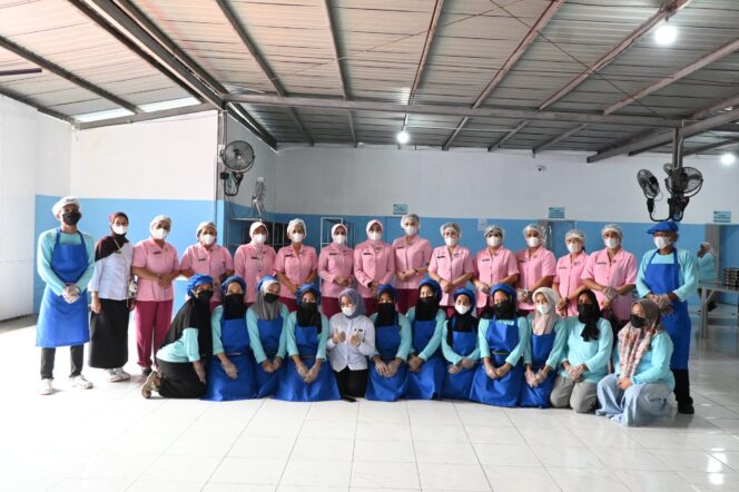 
					Polda Sumut Resmikan SPPG I Polres Labusel , Wujud Kepedulian Polri Atasi Gizi Anak