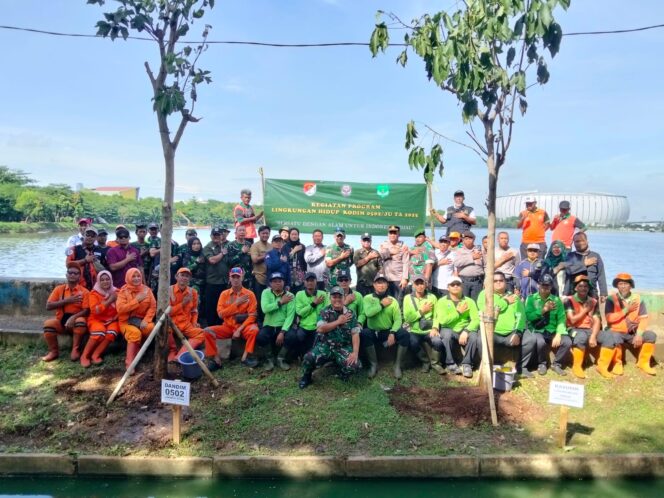 
					Program Lingkungan Hidup Kodim 0502/JU: Bersatu dengan Alam untuk Indonesia Hijau