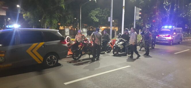 
					Tiga Pilar Menteng Gelar Patroli Malam di Jalan Teuku Umar, Perkuat Keamanan Ibu Kota