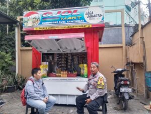 Kedekatan Polri Dan Pengemudi Ojol Lewat Ngobrol Kamtibmas di Mangga Dua Selatan