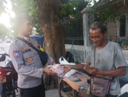 Polsek Sawah Besar Gelar Jumat Berkah, Warga Kartini Rasakan Kepedulian Polri