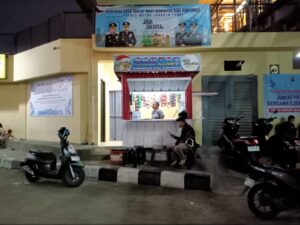 Gerai “Ojol Mart” Juanda Jadi Tempat Singgah Favorit Ojol dan Warga Sekitar