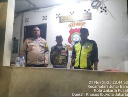 Sambangi Poskamling RW 07, Bhabinkamtibmas Johar Baru Tingkatkan Kewaspadaan Malam Hari