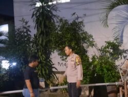 Patroli Malam Bhabinkamtibmas Kunjungi Siskamling RW 16 Kebon Melati Yang Selalu Aktif Menjaga Lingkungan