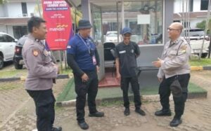 Polsek Cempaka Putih Sambang Harkamtibmas, Ajak Security dan Warga Perkuat Keamanan Lingkungan