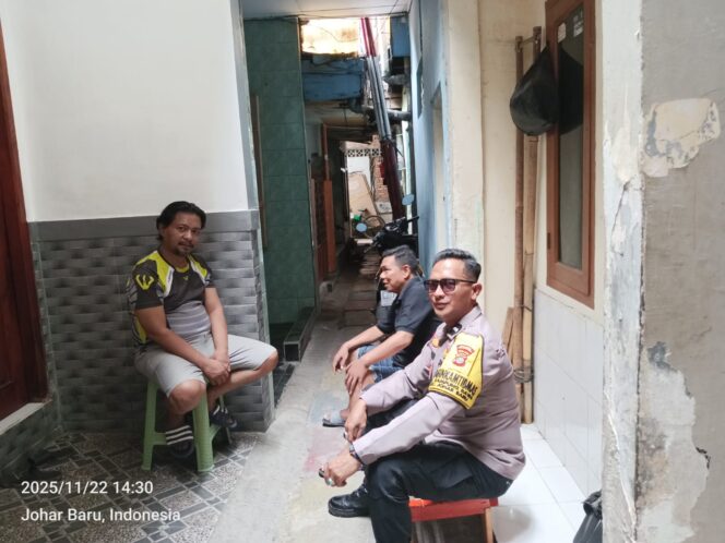 
					Bhabinkamtibmas Kampung Rawa Cooling System, Patroli, Dan DDS Sambang Warga RT 04 RW 06 Jaga Lingkungan Aman