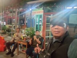 Bhabinkamtibmas Petojo Selatan Perkuat Keamanan Lingkungan Lewat Patroli Siskamling di RW 07