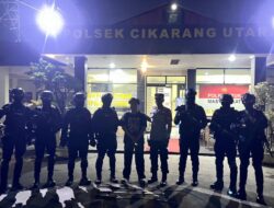 Patroli Malam Brimob Yon D Pelopor Amankan Pelaku Tawuran di Cikarang Utara