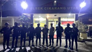 Patroli Malam Brimob Yon D Pelopor Amankan Pelaku Tawuran di Cikarang Utara