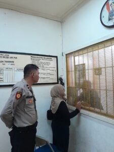 Polsek Kemayoran Perketat Pengawasan Pembesuk, Layani Warga Lewat E-Survei Kepuasan