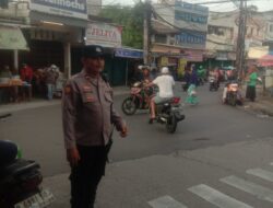 Polisi Kawal Arus Pagi Warga di Sumur Batu, Kemacetan Berhasil Diminimalisir